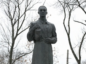 Пам’ятник Григорію Сковороді