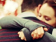 Чому обійми важливіші за їжу