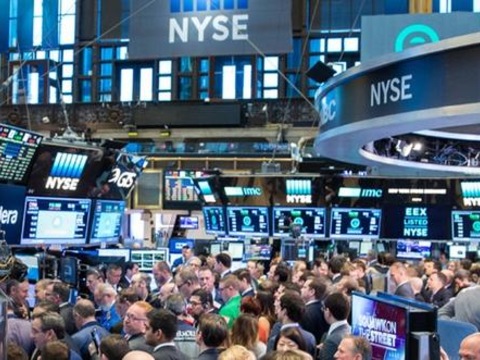 Фондовий ринок США з середини лютого впав на 30 %