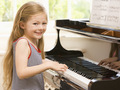 Дитячі заняття музикою забезпечують добре здоров’я в старості