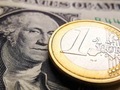 Курс валют: гривня зміцнилася до долара та євро