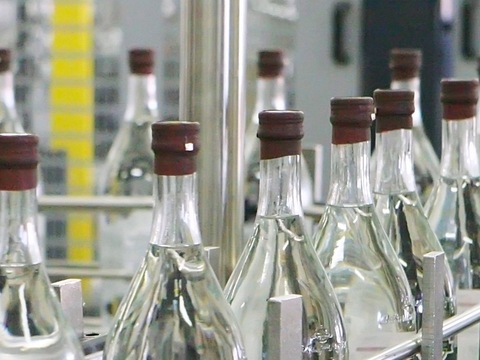 Держава заробила мільйони після детінізації ринку спирту